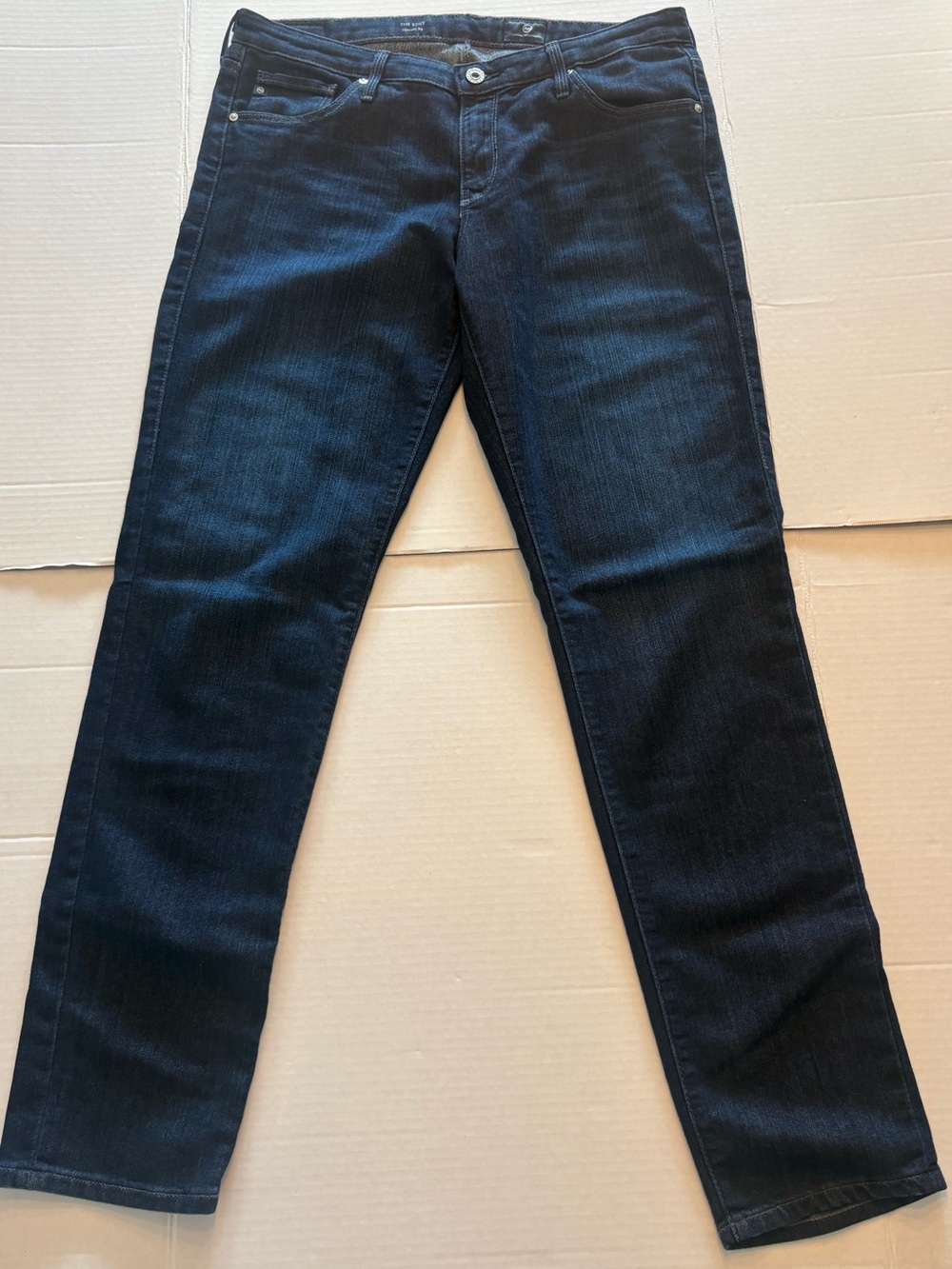 AG Adriano Goldschmied Dark Indigo Straight Leg “Stilt” Jeans size 31